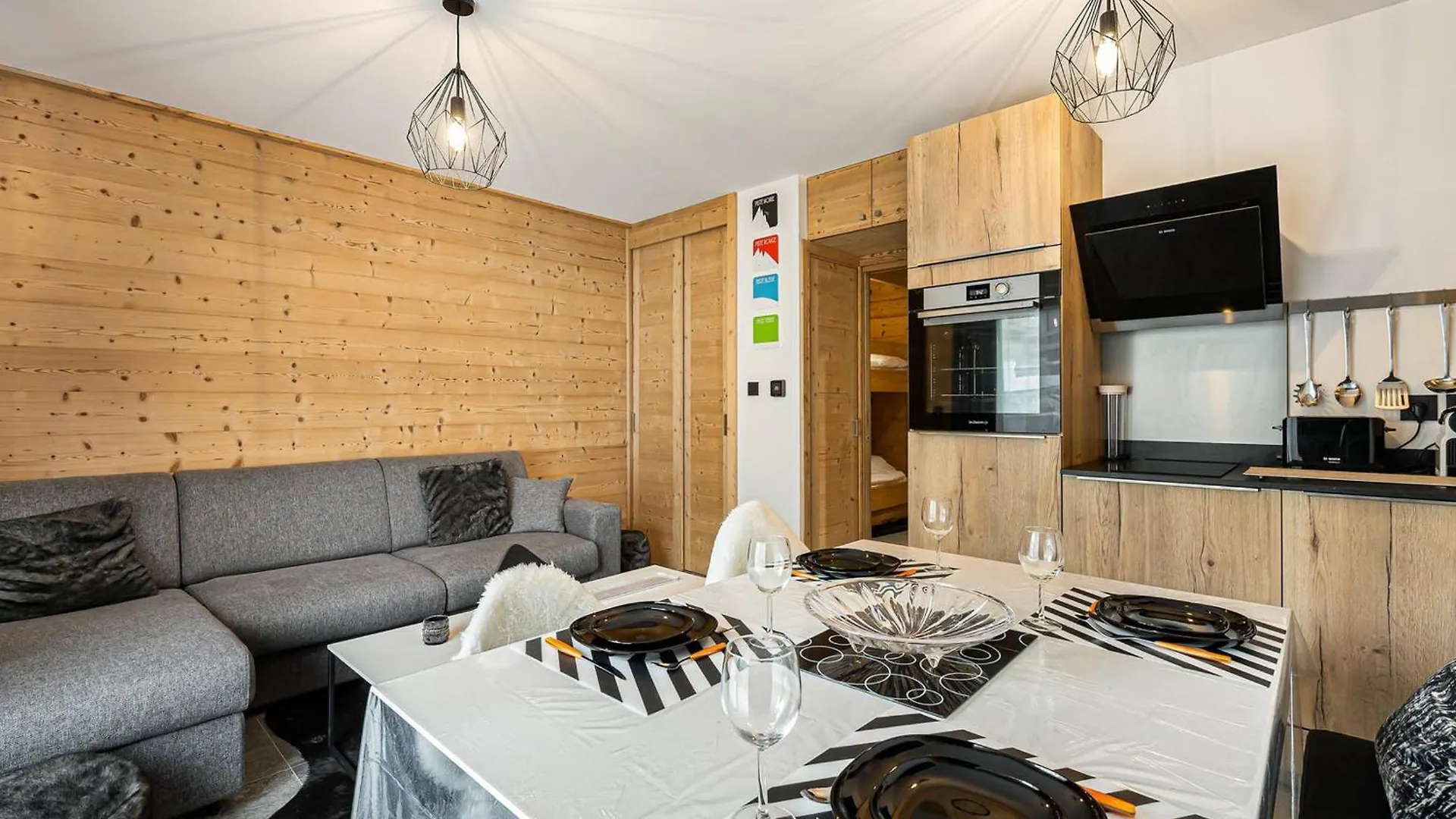 Appartement Moderne A Courchevel Pour 4 Pers, Proche Piste, Parking Et Wifi Inclus - Fr-1-563-69 0*,  프랑스