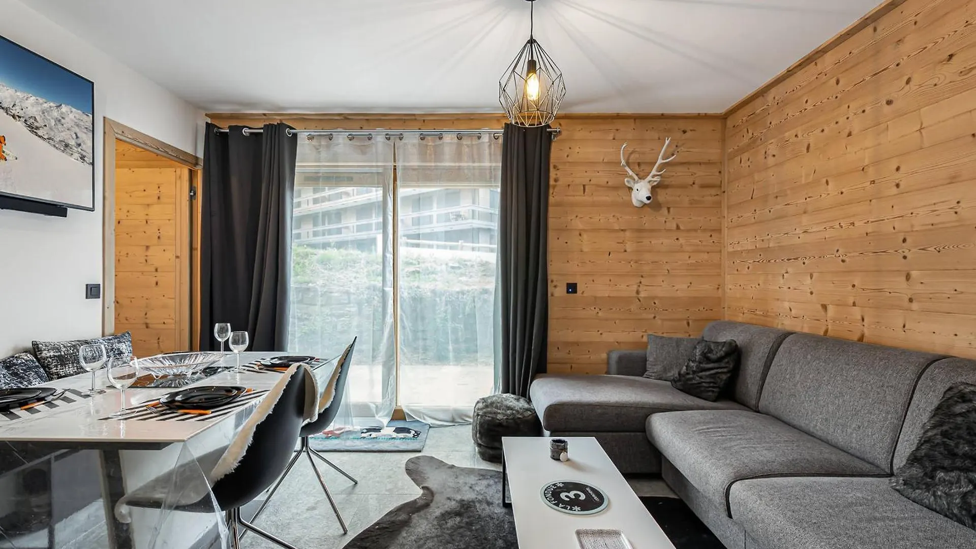 아파트 Appartement Moderne A Courchevel Pour 4 Pers, Proche Piste, Parking Et Wifi Inclus - Fr-1-563-69