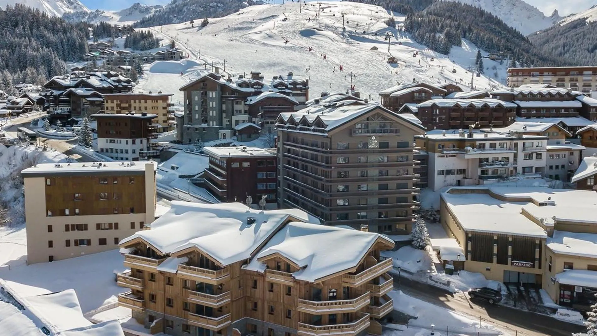 Appartement Moderne A Courchevel Pour 4 Pers, Proche Piste, Parking Et Wifi Inclus - Fr-1-563-69