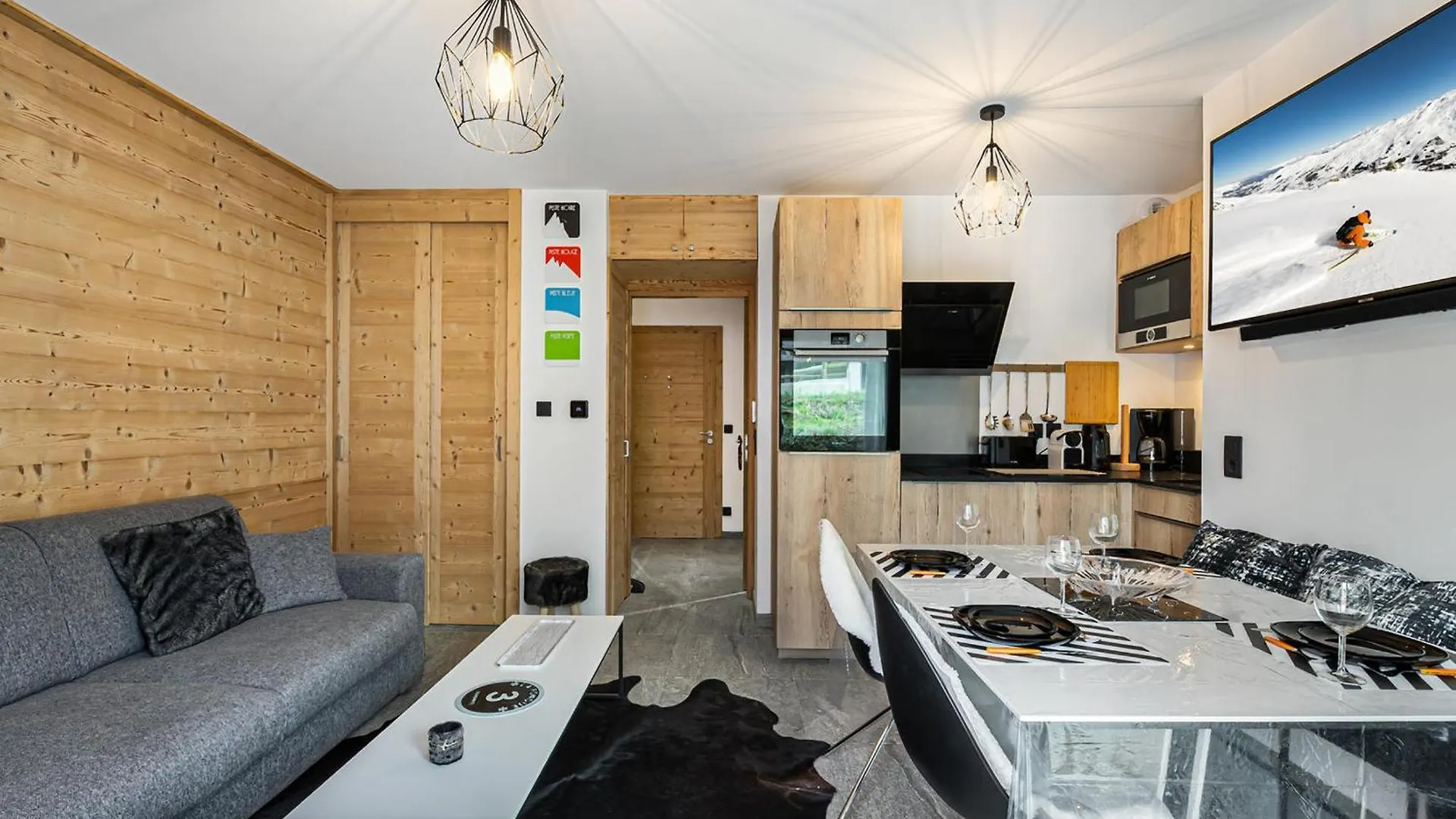 Appartement Moderne A Courchevel Pour 4 Pers, Proche Piste, Parking Et Wifi Inclus - Fr-1-563-69